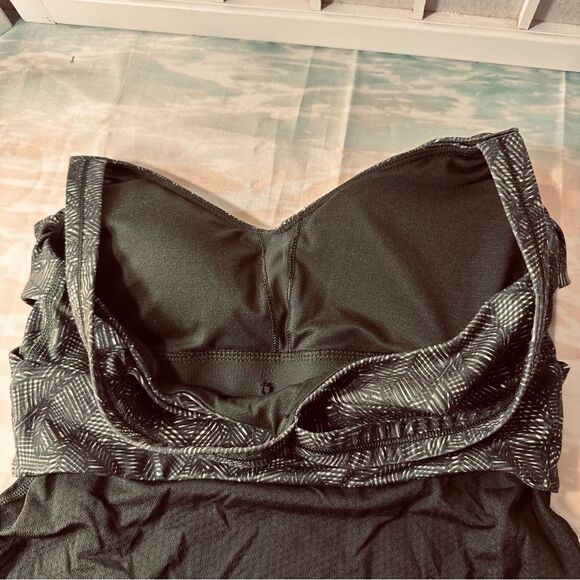 Lululemon Tank Top - Picture 3 of 15